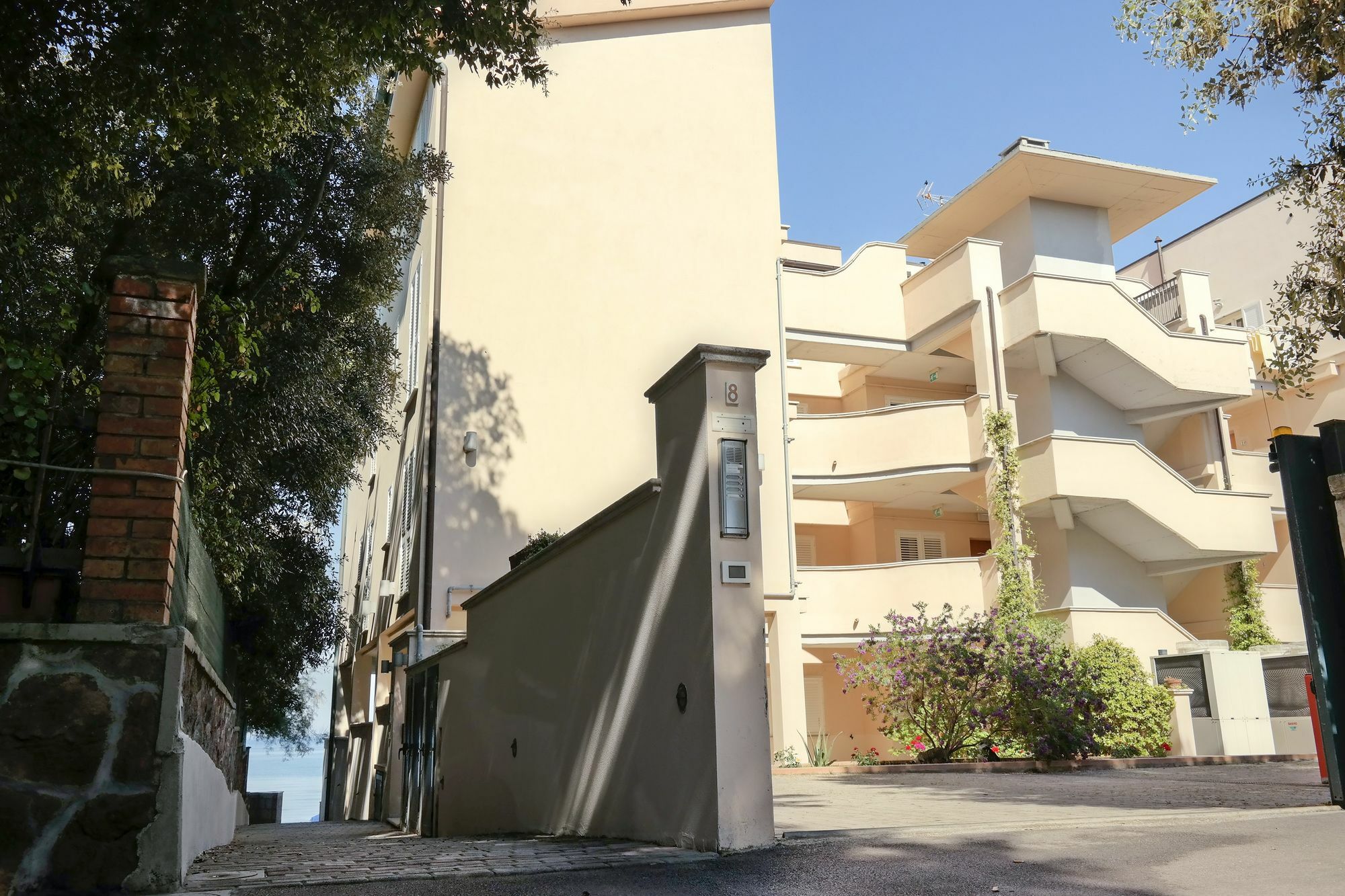 Residence Villa Lo Scoglietto ซานวินเชนโซ ภายนอก รูปภาพ